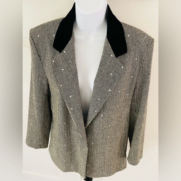 Dumas Jackets & Blazers - Black and White Women's Blazer